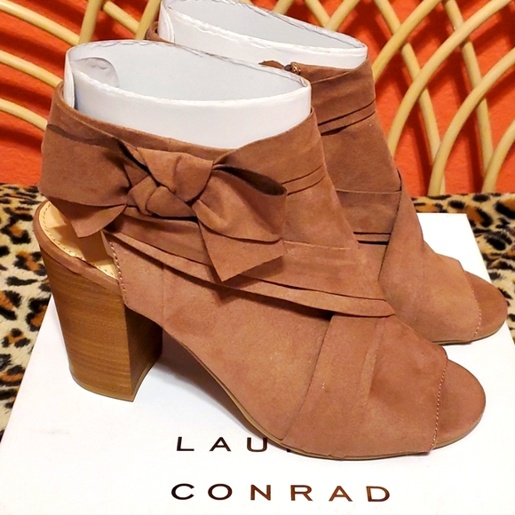 NIB Lauren Conrad Partywnude 9W Open Toe Booties - Picture 2 of 5